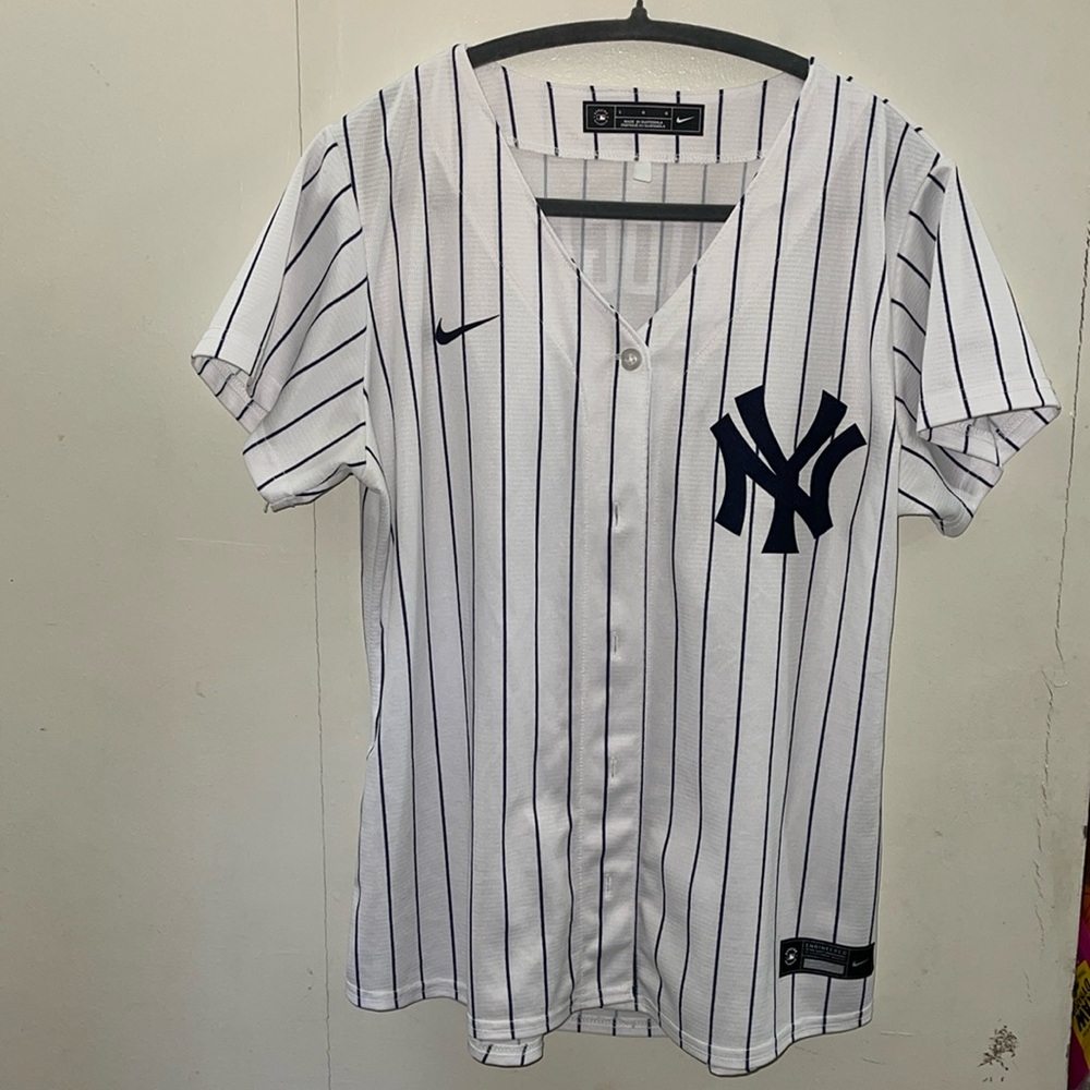 Authentic Yankees women Judge jersey size L.